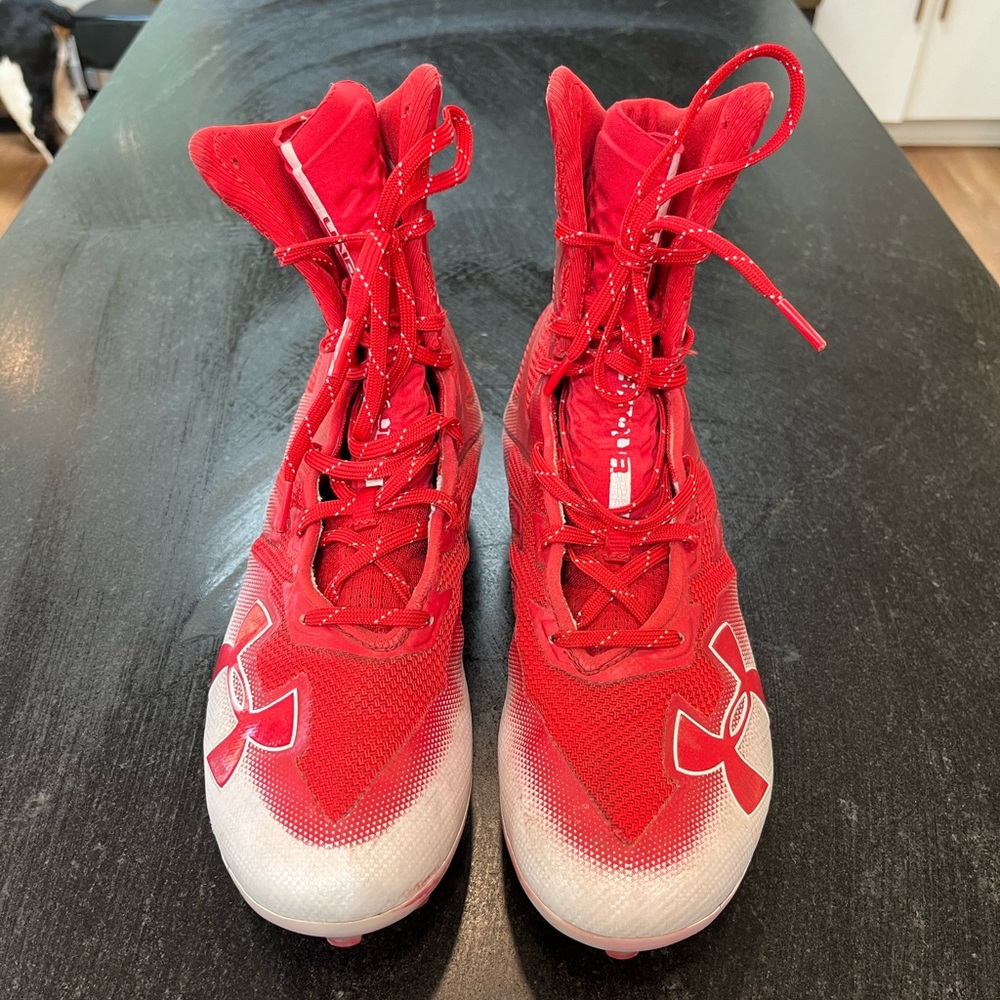 Men’s 11.5 Under Armour football/lacrosse high top cleats